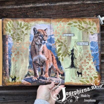 Afbeeldingen van Art Journal pagina: Pas op voor de kat!!!